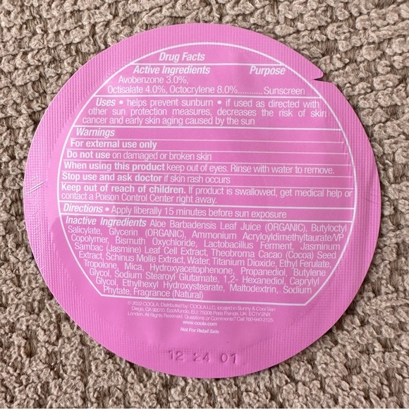 Assortment of Trial Size Skin and Haircare Products - Picture 9 of 14